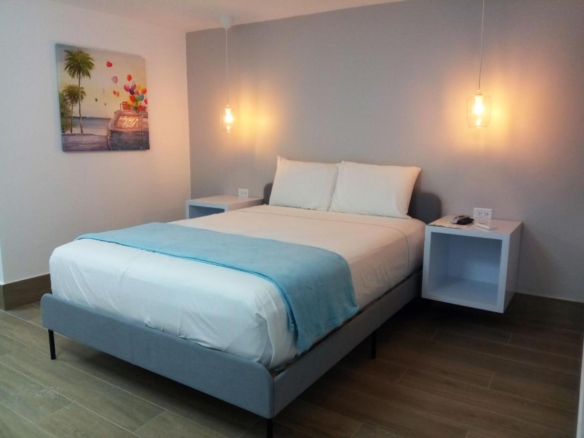 Hotel Marina De Salinas Zewnętrze zdjęcie